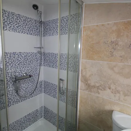 Studio 2 Min Walk To Upton Park Station London Exterior photo